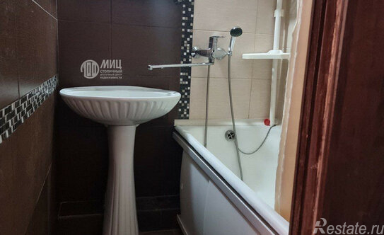 Продажа 1-комн квартиры на вторичном рынке Ореховый б-р,  д. 39 к1