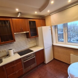 Продажа 1-комн квартиры на вторичном рынке Весёлая улица,  д. 3