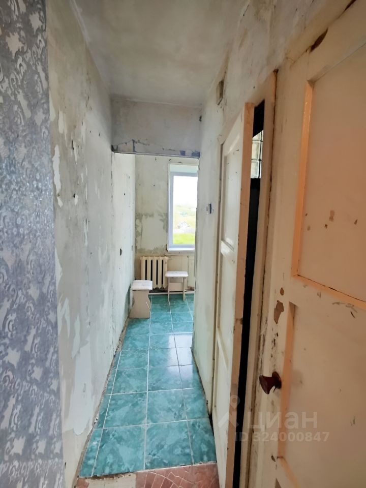 Продажа 2-комн квартиры на вторичном рынке д. Кисельня, улица Центральная, 3