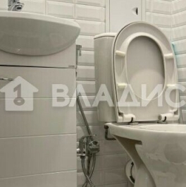 Продажа 2-комн квартиры на вторичном рынке бульвар Академика Ландау,  д. 1