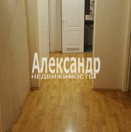 Продажа 4-комн квартиры на вторичном рынке Казанская улица,  д. 45