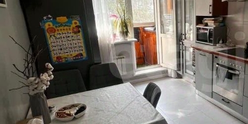 2-комн квартира улица Зои и Александра Космодемьянских, 11