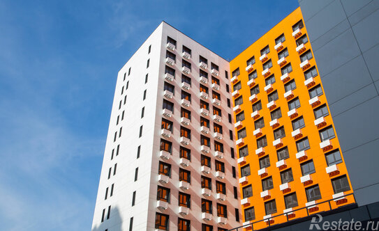 Продажа 3-комн квартиры на вторичном рынке улица Лётчика Ульянина,  д. 2