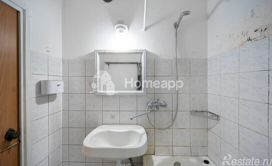 Продажа 2-комн квартиры на вторичном рынке Южнобутовская улица,  д. 21