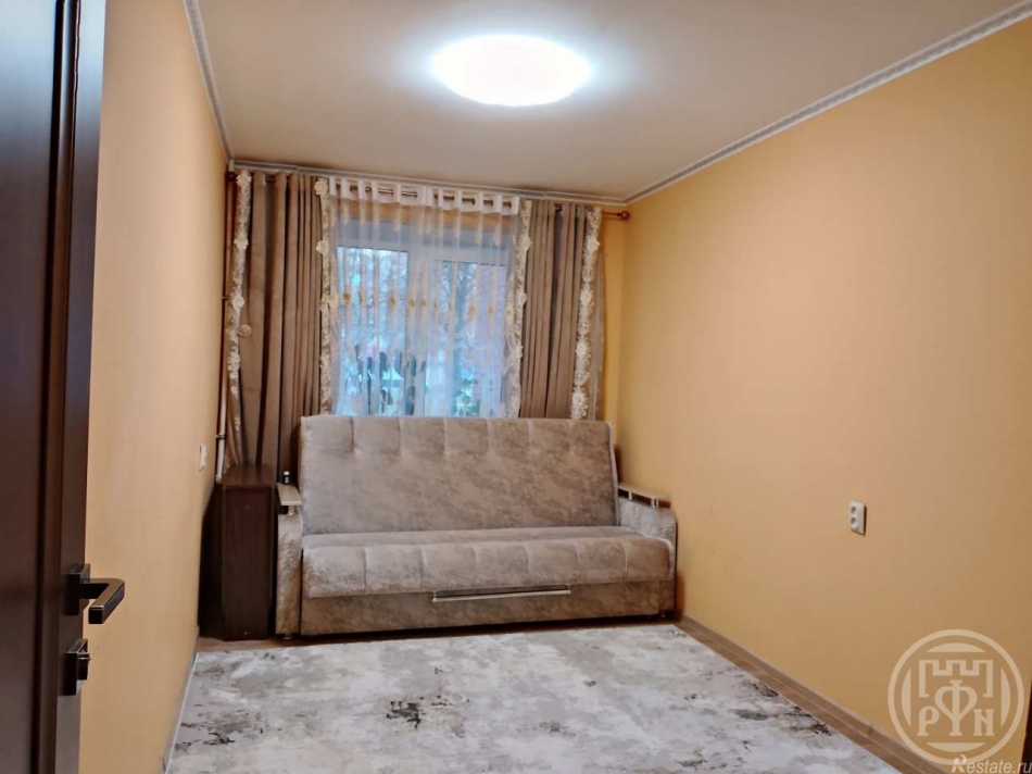 Продажа 3-комн квартиры на вторичном рынке Петергоф г., Чичеринская ул. ,  д. 3,  к. 2