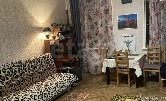 Продажа 3-комн квартиры на вторичном рынке Старорусская улица,  д. 5/3