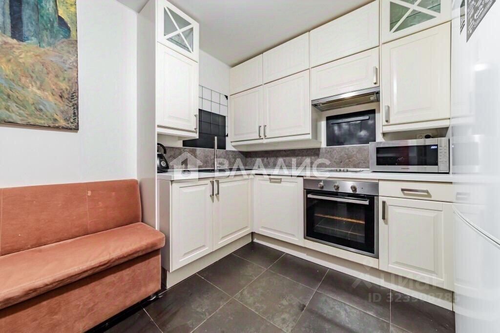 Продажа 1-комн квартиры на вторичном рынке 2-й Муринский проспект, 22