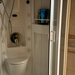 Продажа 5-комн квартиры на вторичном рынке улица Бурцева,  д. 2