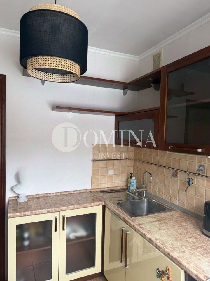 Продажа 1-комн квартиры на вторичном рынке Дохтуровский переулок, 4