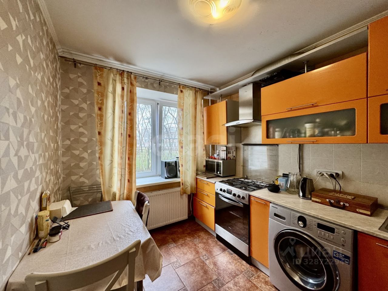 Продажа 2-комн квартиры на вторичном рынке Бассейная улица, 85