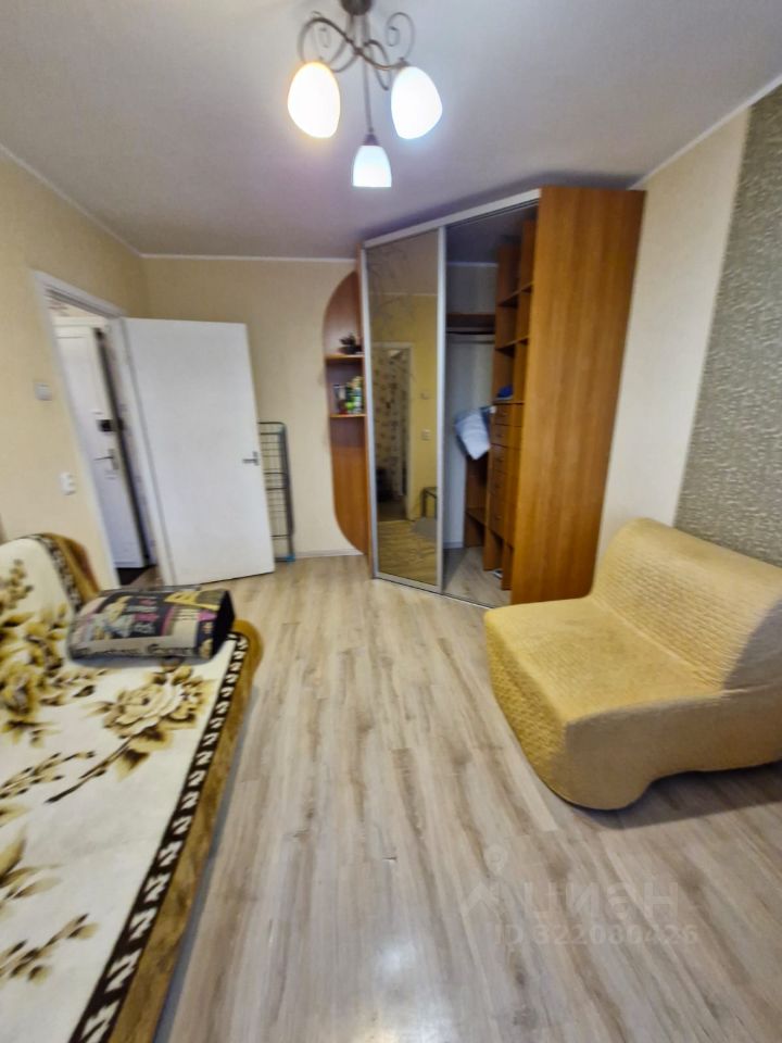 Аренда 1-комн квартиры на вторичном рынке Петергофское шоссе, 15к2