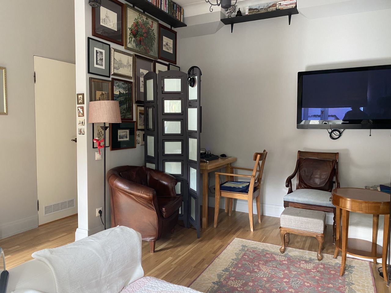 Продажа 2-комн квартиры на вторичном рынке Малый Патриарший переулок, 5С2