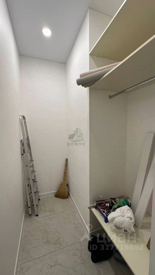 Продажа 1-комн квартиры на вторичном рынке Ильинский пгт, улица Чкалова, 2к1