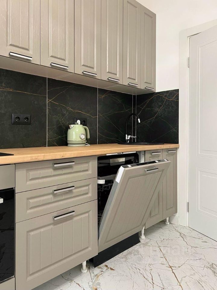 Продажа 1-комн квартиры на вторичном рынке Садовая улица, 32/1