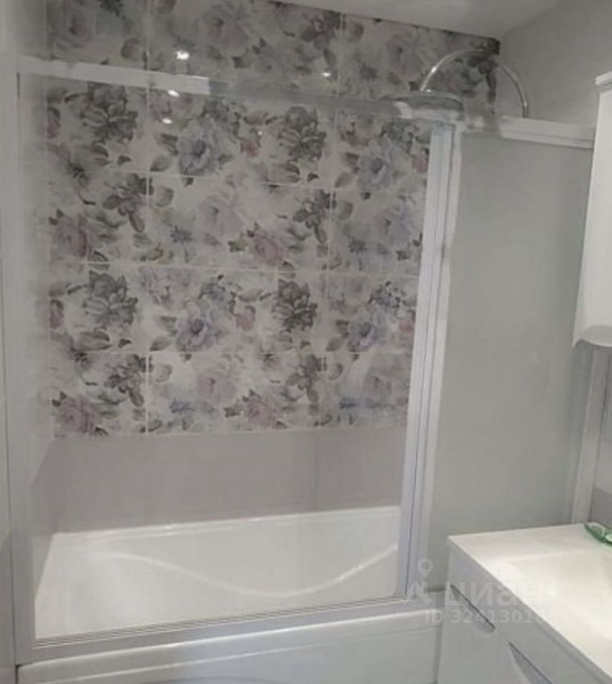 Продажа 1-комн квартиры на вторичном рынке с. Тарасовка, улица Центральная,  д. 11