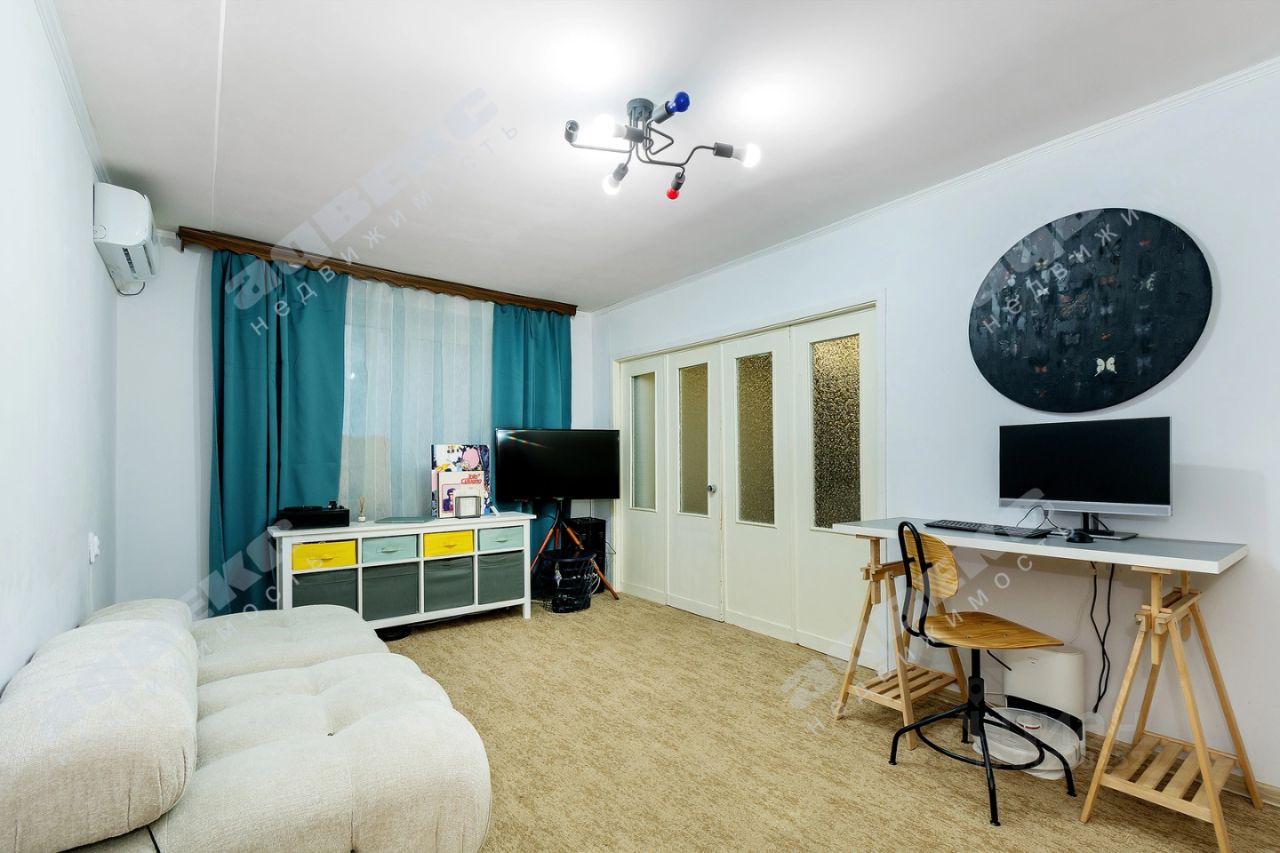 Продажа 3-комн квартиры на вторичном рынке Московский проспект, 86