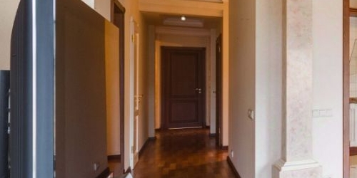 4-комн квартира 13-я Васильевского острова линия, 42