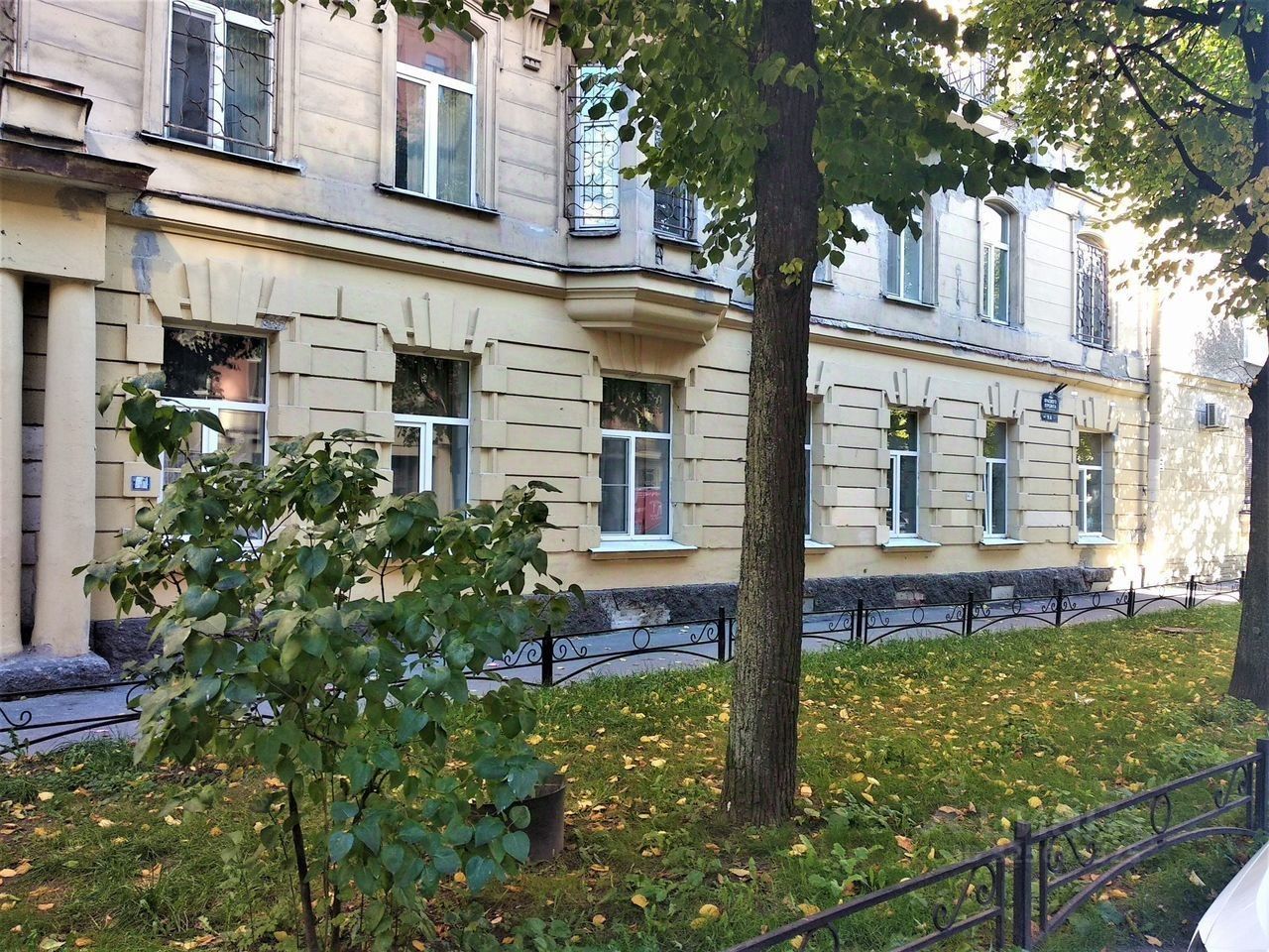 Продажа 5-комн квартиры на вторичном рынке улица Красного Курсанта,  д. 9а