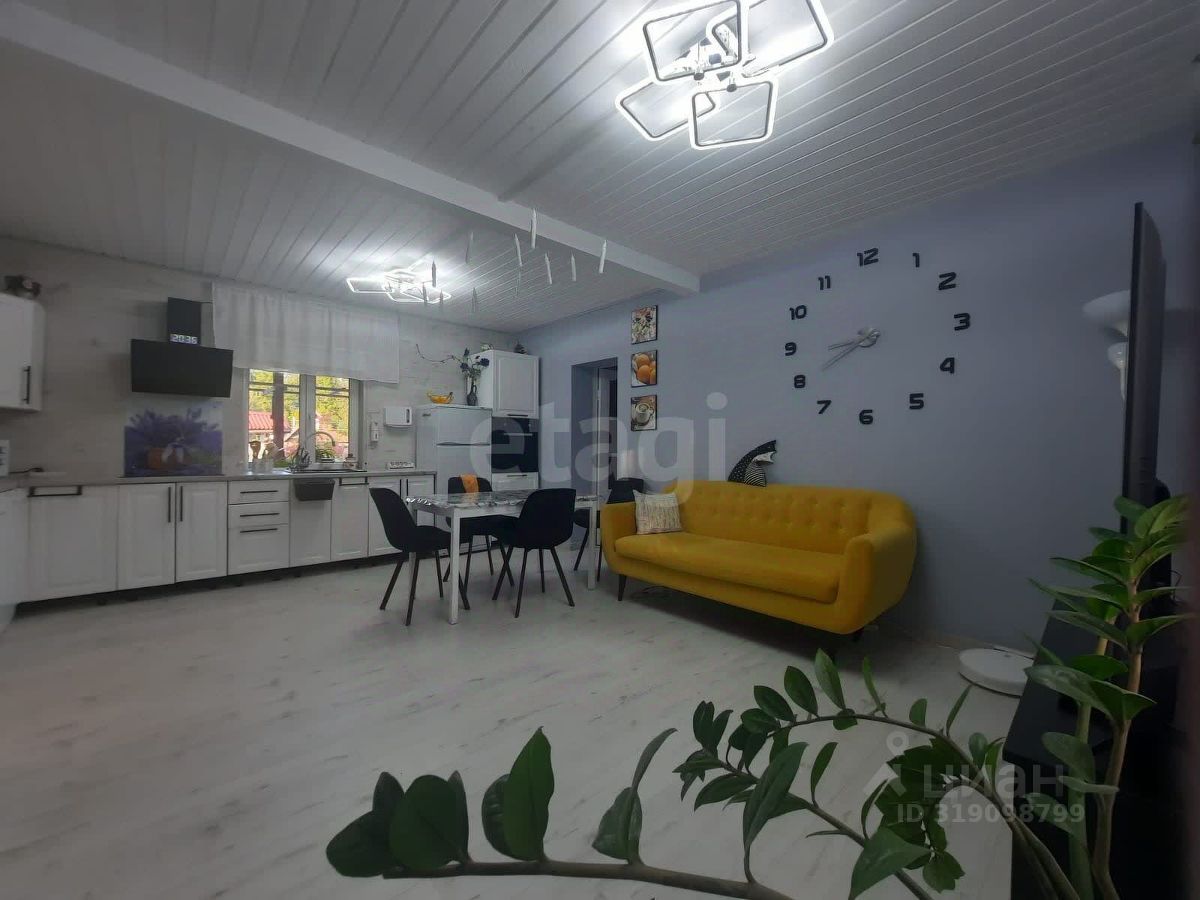 Продажа дома Сосновый Бор, Клен СНТ, улица Красивая,  д. 84