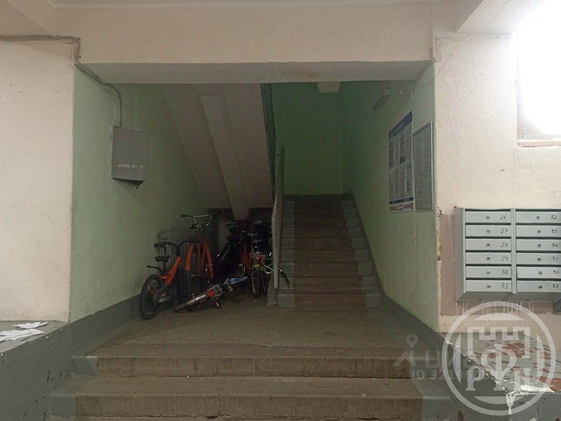 Продажа 1-комн квартиры на вторичном рынке Петергоф, улица Халтурина, 15к4