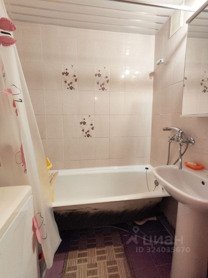 Продажа 2-комн квартиры на вторичном рынке улица Котина, 8К1