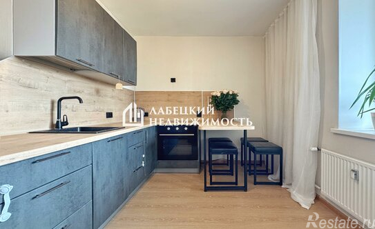 Продажа 1-комн квартиры на вторичном рынке Славянская улица,  д. 21