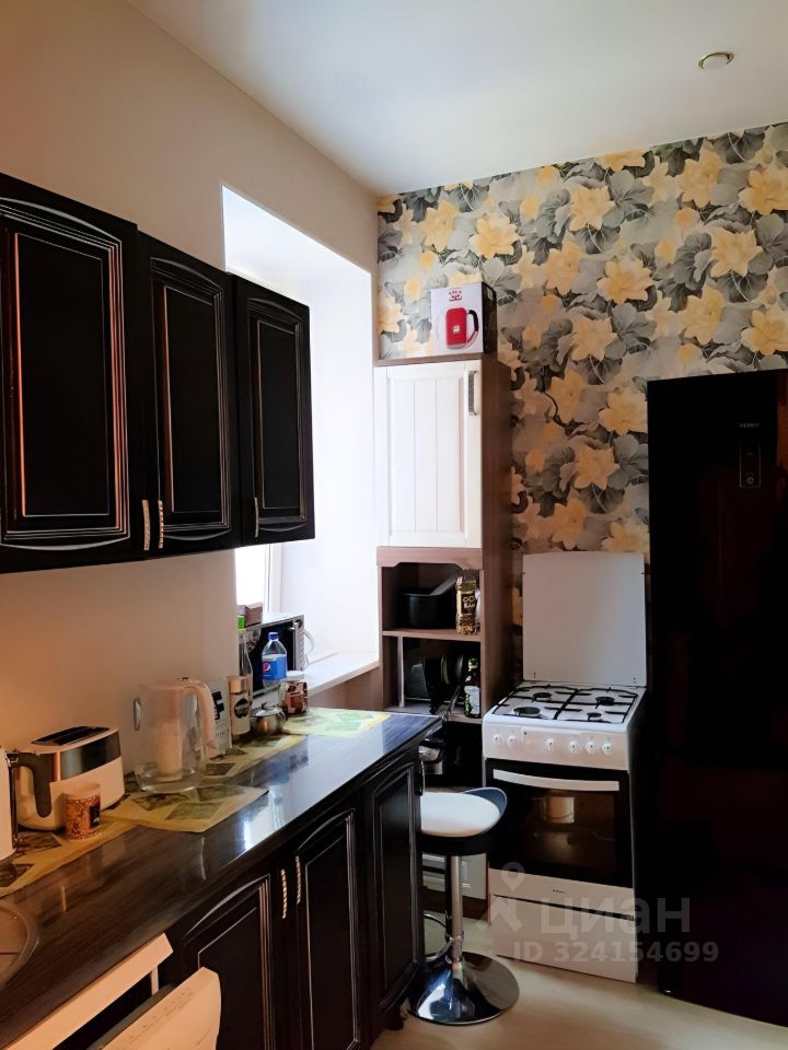 Продажа 2-комн квартиры на вторичном рынке Московский проспект, 145