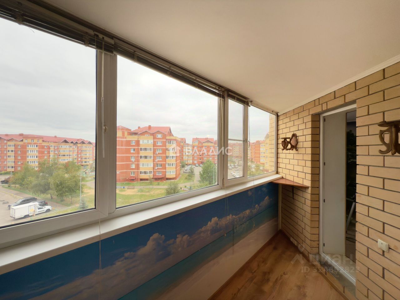 Продажа 3-комн квартиры на вторичном рынке Марьинский мкр, 1