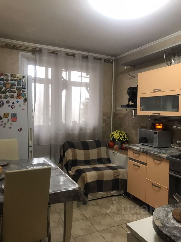 Продажа 2-комн квартиры на вторичном рынке Старомарьинское шоссе, 18