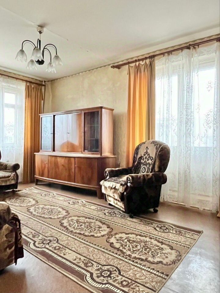 Продажа 1-комн квартиры на вторичном рынке Тихвин, улица Машиностроителей, 44