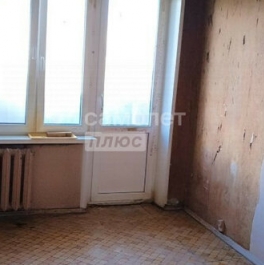 Продажа 1-комн квартиры на вторичном рынке Ельнинская улица,  д. 19