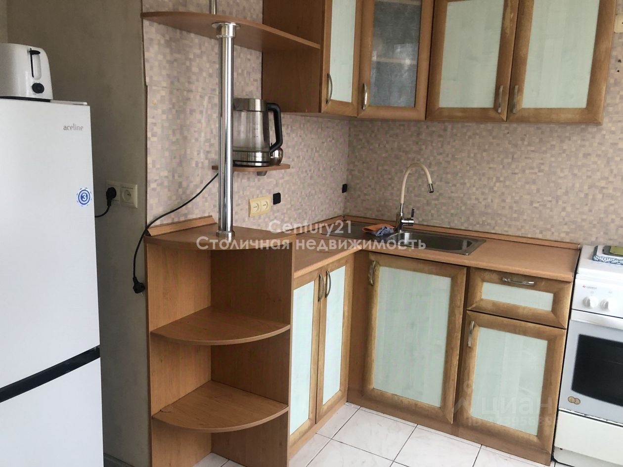 Продажа 3-комн квартиры на вторичном рынке Планетная улица, 18