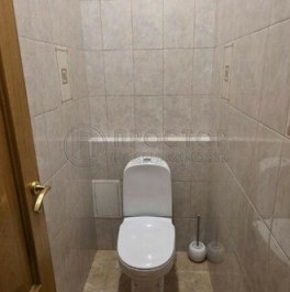 Продажа 4-комн квартиры на вторичном рынке ул Годовикова,  д. 5
