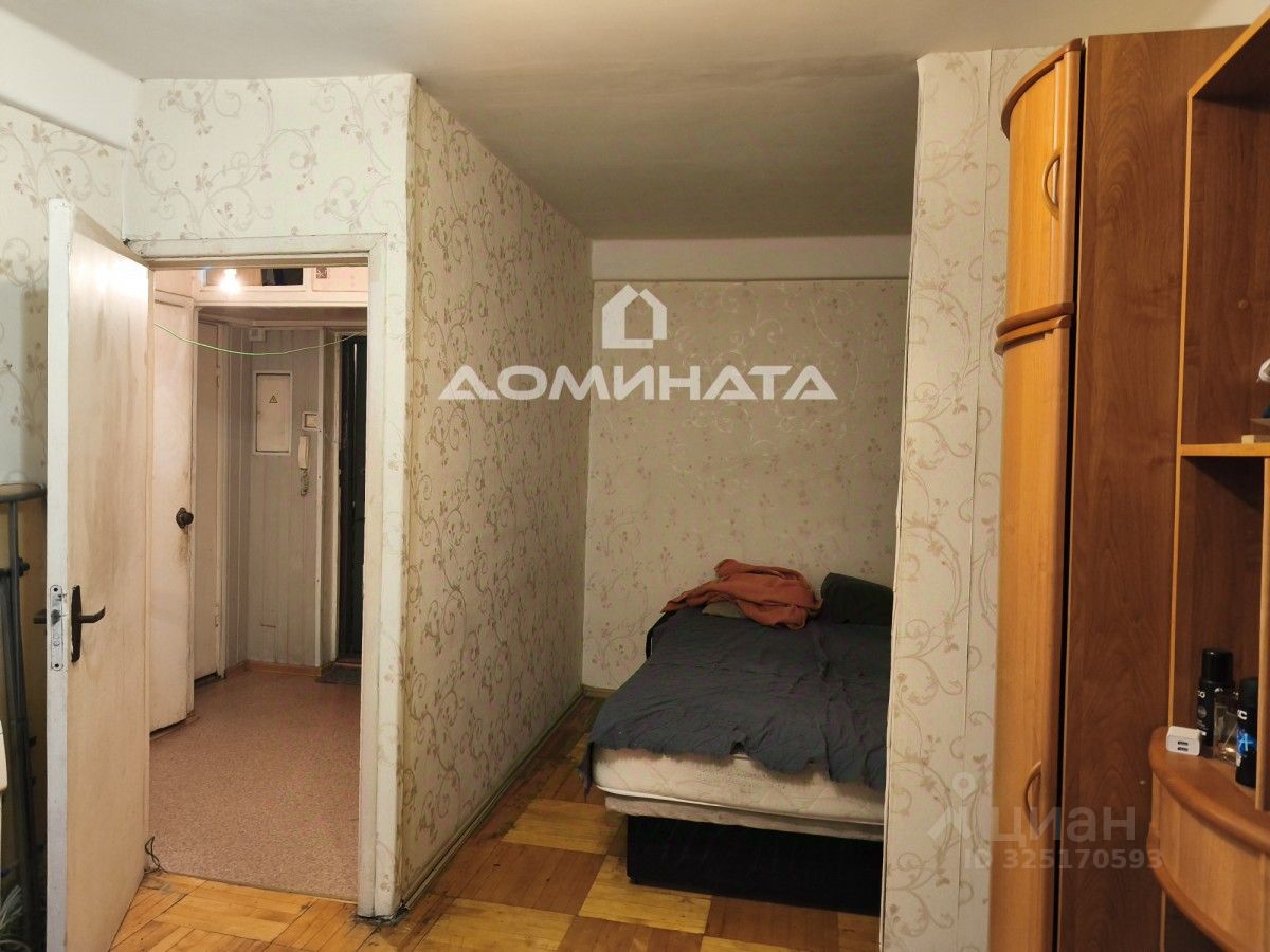 Продажа 1-комн квартиры на вторичном рынке проспект Большевиков, 19