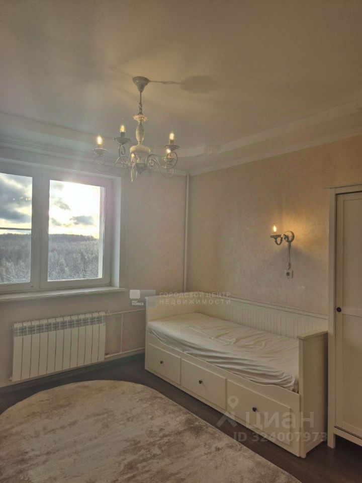 Продажа 3-комн квартиры на вторичном рынке Тарусская улица, 22к3