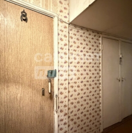 Продажа 2-комн квартиры на вторичном рынке Кленовый б-р,  д. 10,  к. 1