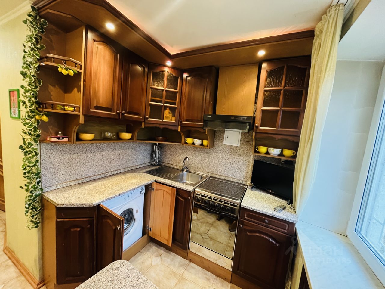 Продажа 2-комн квартиры на вторичном рынке Сергиев Посад, Октябрьская улица, 3