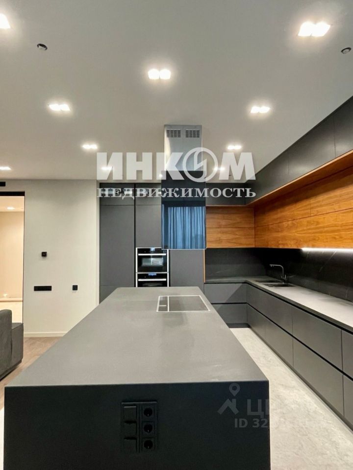 Продажа 3-комн квартиры на вторичном рынке Флотская улица, 7к4