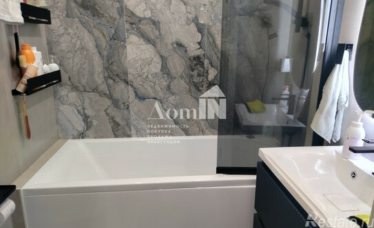 Продажа 2-комн квартиры на вторичном рынке улица Крыленко