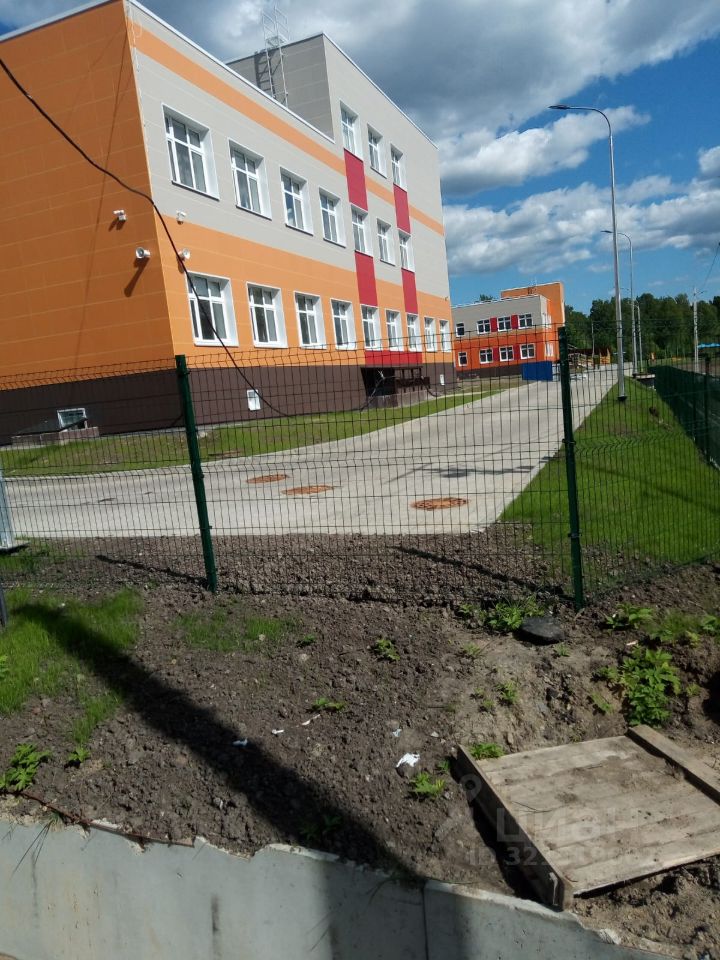 Продажа 1-комн квартиры на вторичном рынке пос. Осельки, 111