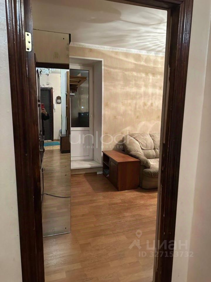 Продажа 3-комн квартиры на вторичном рынке улица Академика Анохина, 38К4