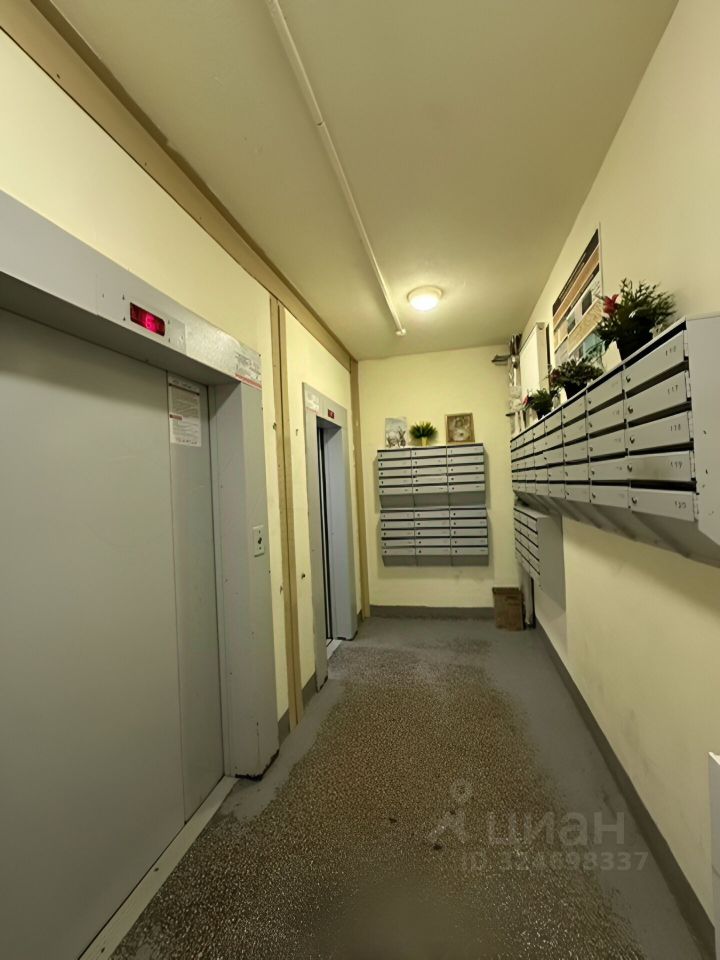 Продажа 3-комн квартиры на вторичном рынке Кировск, Набережная улица, 19