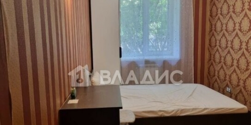 3-комн квартира ул Артамонова,  д. 12,  к. 2
