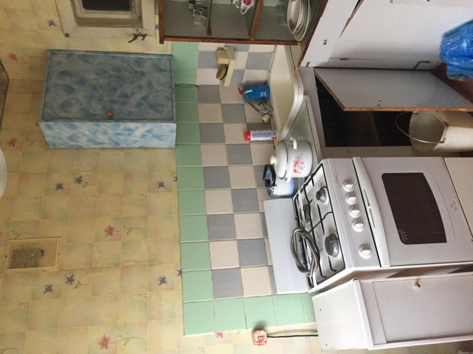 Продажа 1-комн квартиры на вторичном рынке Пересвет, Строителей,  д. 8