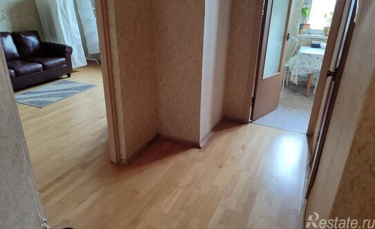 Аренда 1-комн квартиры на вторичном рынке Защитников Москвы пр-кт,  д. 5