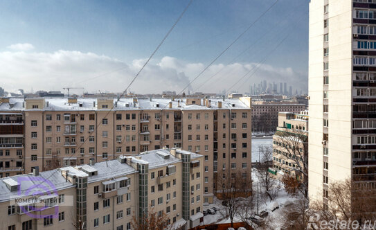 Продажа 4-комн квартиры на вторичном рынке Гончарный проезд