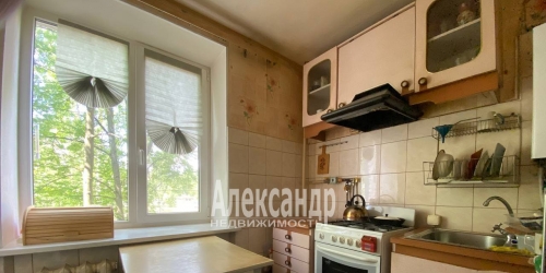 2-комн квартира Петергоф г., Суворовская ул. ,  д. 13