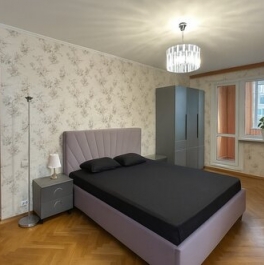 Продажа 3-комн квартиры на вторичном рынке улица Маршала Тухачевского,  д. 29