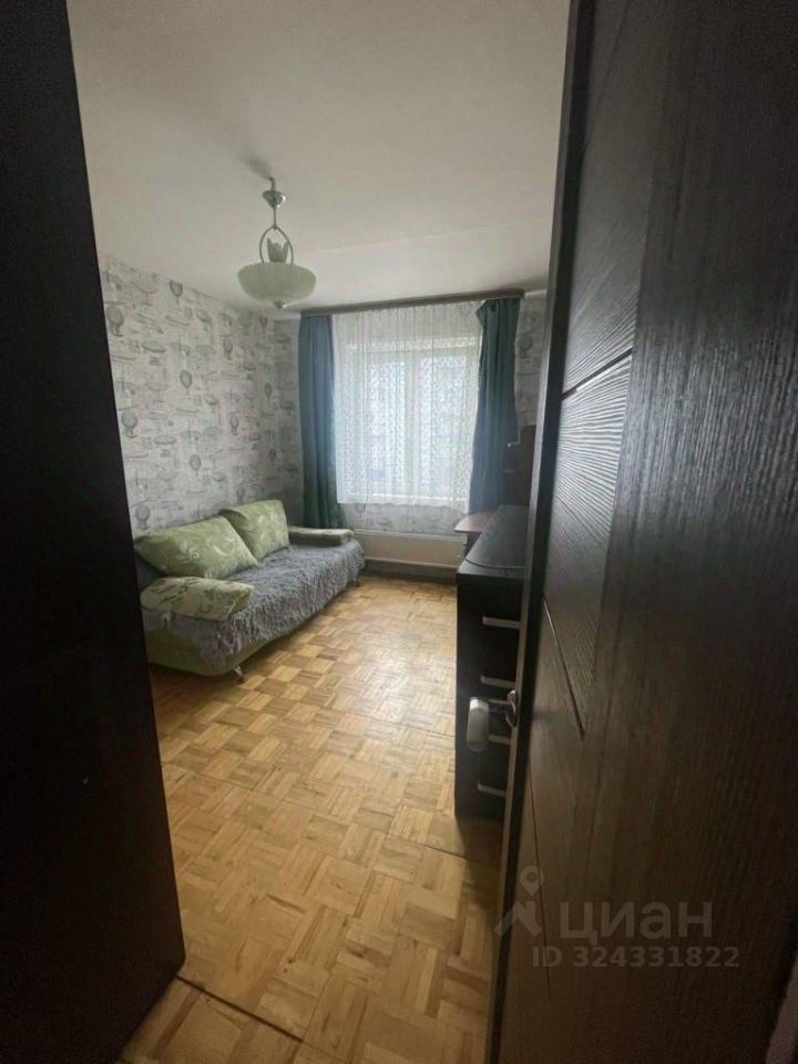 Продажа 2-комн квартиры на вторичном рынке Чехов, улица Полиграфистов, 27