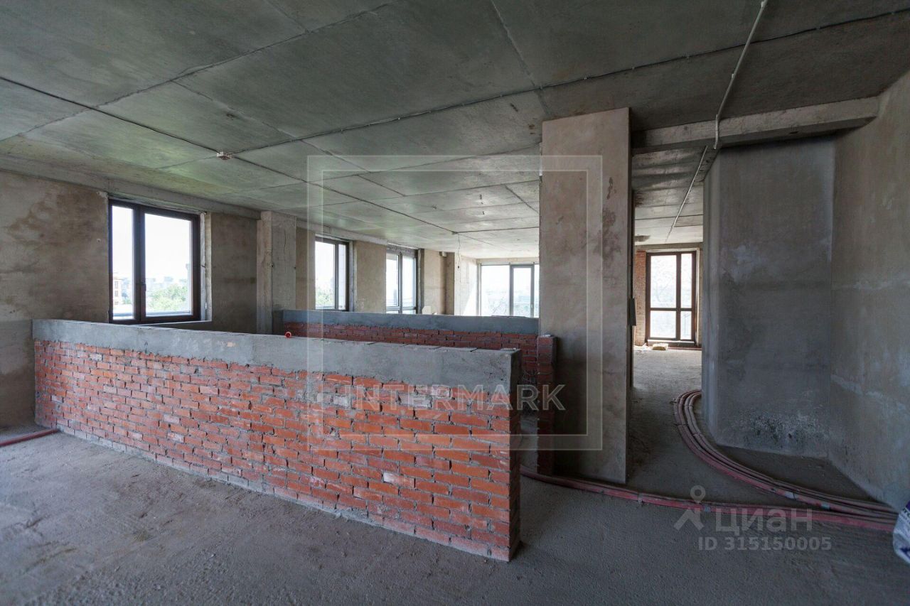 Продажа 6-комн квартиры на вторичном рынке переулок Хилков, 5